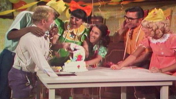 Rowan & Martin's Laugh-In - Rowan & Martin's Laugh-In: S3 E12