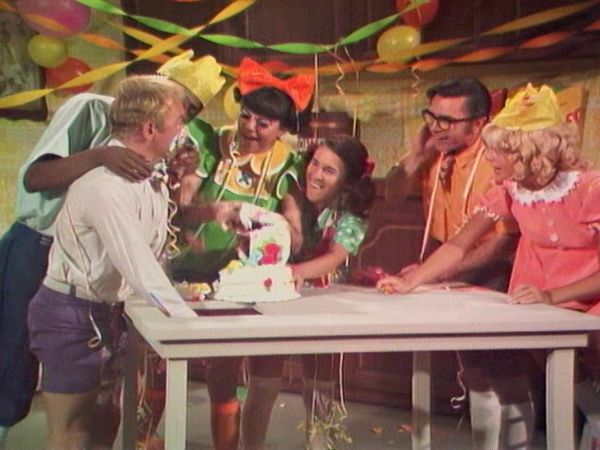 Rowan & Martin's Laugh-In - Rowan & Martin's Laugh-In: S3 E12