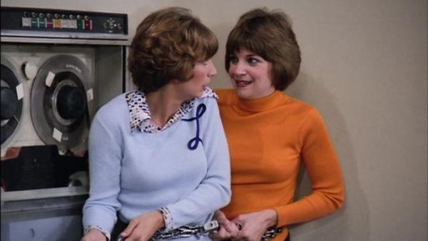 Laverne & Shirley - The Right to Light