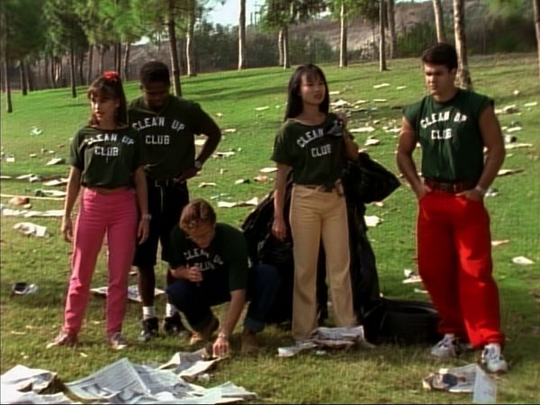Mighty Morphin Power Rangers - Clean-Up Club