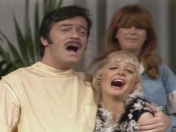 Rowan & Martin's Laugh-In - Rowan & Martin's Laugh-In: S6 E17