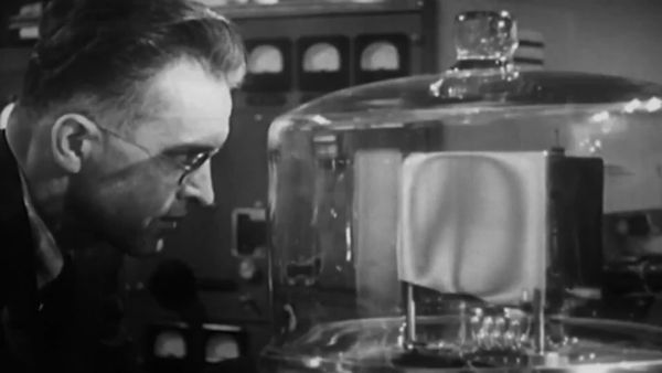 101 Events That Made the 20th Century - Episode 2
