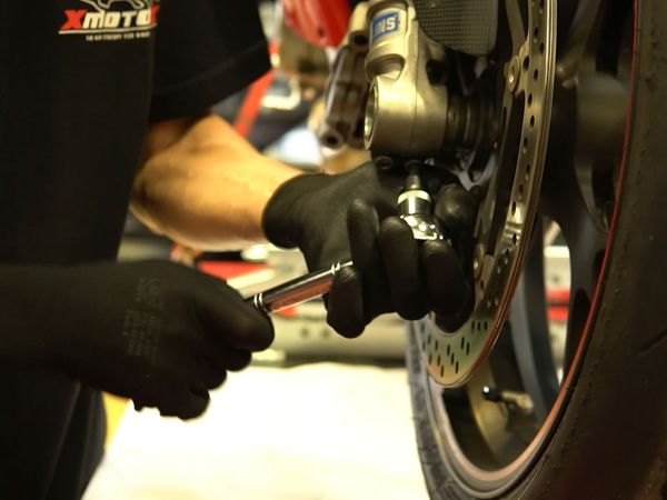 Direção Sobre Rodas - Temporada 1 - Suspensão de motos