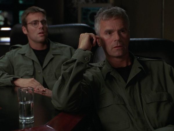 Stargate SG-1 - Between Two Fires