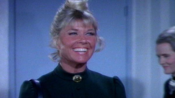 The Doris Day Show - The Fashion Show