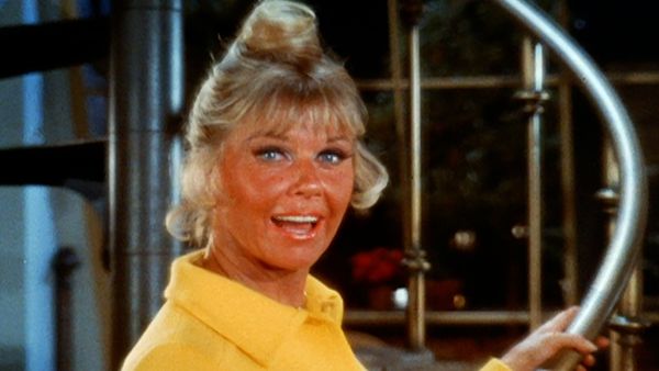 The Doris Day Show - Doris Finds an Apartment