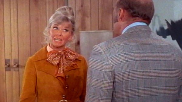 The Doris Day Show - There's a Horse Thief in Every Family Tree