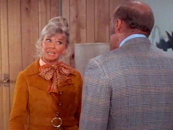 The Doris Day Show - There's a Horse Thief in Every Family Tree