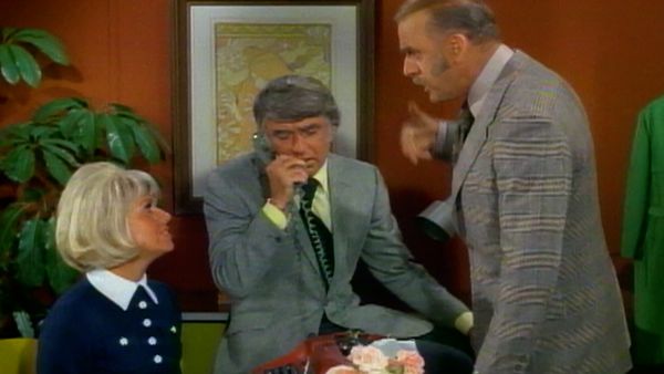 The Doris Day Show - Doris at Sea