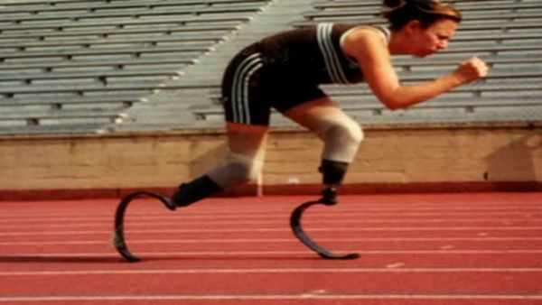 Amazing Medical Stories - Lives In The Balance