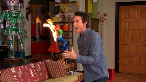 iCarly - Que peninha do Nevel