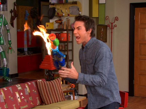iCarly - Que peninha do Nevel