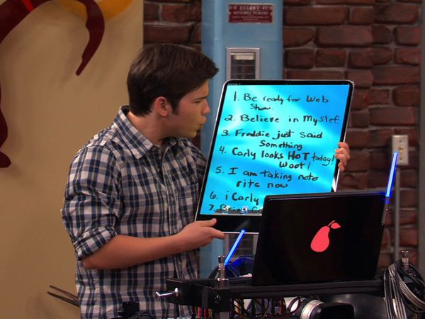 iCarly - Eu contratei um mané