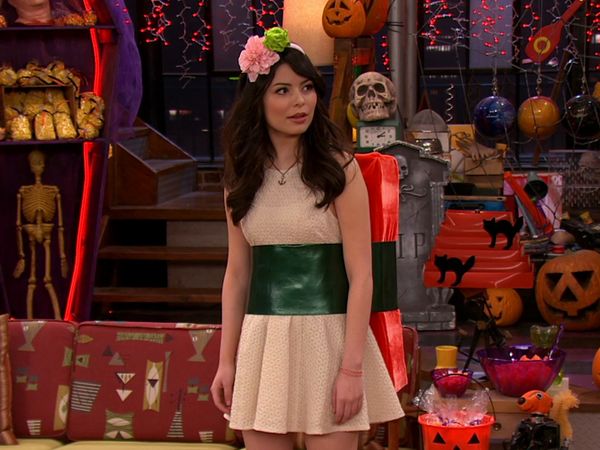 iCarly - A meio caminho do Halloween
