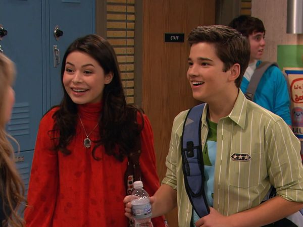 iCarly - Eu preciso desse armário
