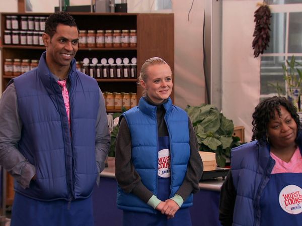 Worst Cooks in America - Face Your Fears of Feeding Others
