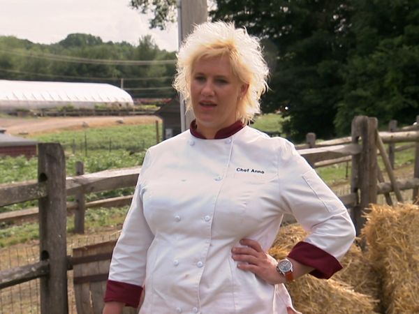 Worst Cooks in America - Farmageddon