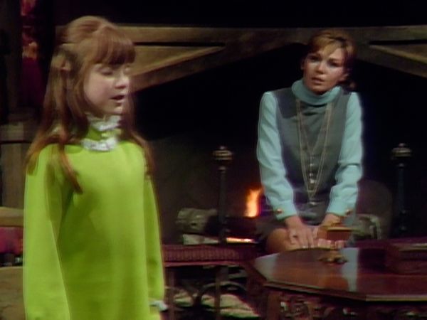 Dark Shadows - Episode 679