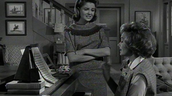 The Donna Reed Show - Donna's Prima Donna