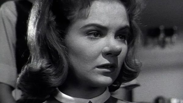 The Donna Reed Show - Skin Deep