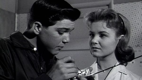 The Donna Reed Show - Donna Meets Roberta