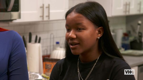 Black Ink Crew Chicago - Chicago Ain't That Big