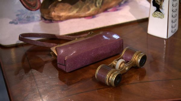 Antiques Road Trip - Paul Laidlaw and Catherine Southon, Day 1