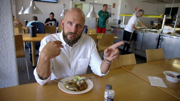 Med kniven for struben - Episode 605