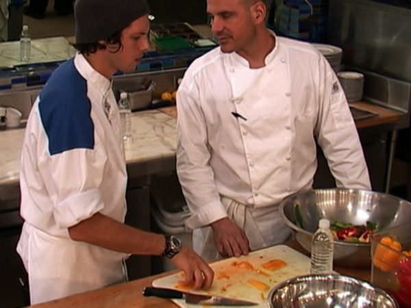 Hell's Kitchen - 13 Chefs Compete