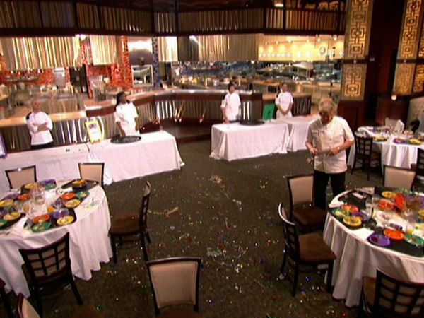 Hell's Kitchen - 4 Chefs Compete