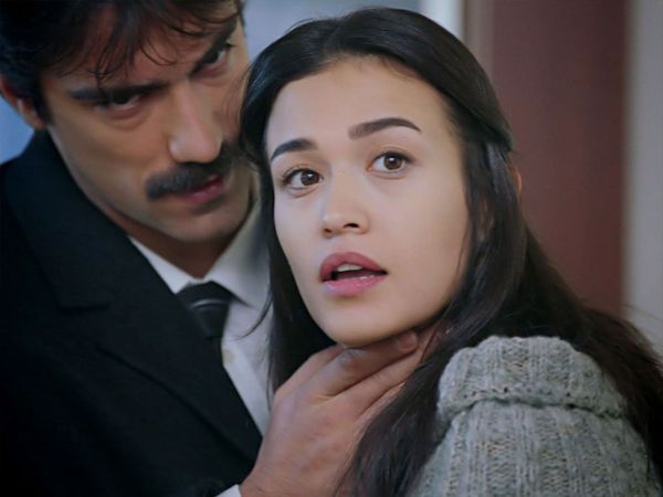 Iffet (LAS) - Episodio 12