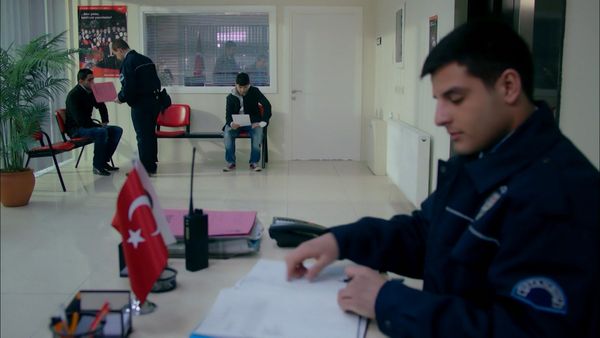 Iffet (LAS) - Episodio 22