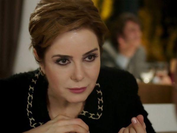 Iffet (LAS) - Episodio 24