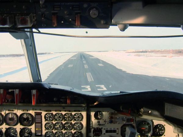 Pilotos del ártico - No te metas con Chuck Adam