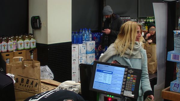 MTV's Bugging Out - S01E06