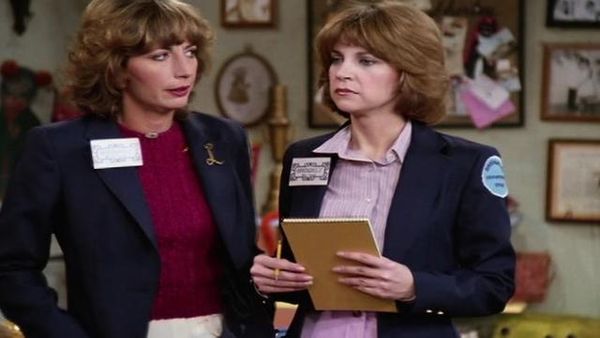 Laverne & Shirley - Crime Isn't Pretty