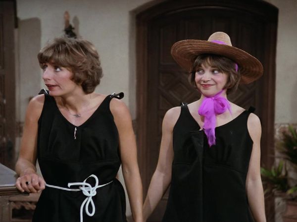 Laverne & Shirley - Not Quite South Of The Border