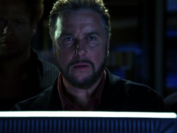 CSI en español - Peligro sepulcral, volumen 1