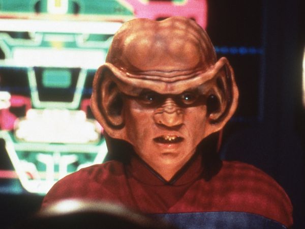 Star Trek: Deep Space Nine - A Time To Stand
