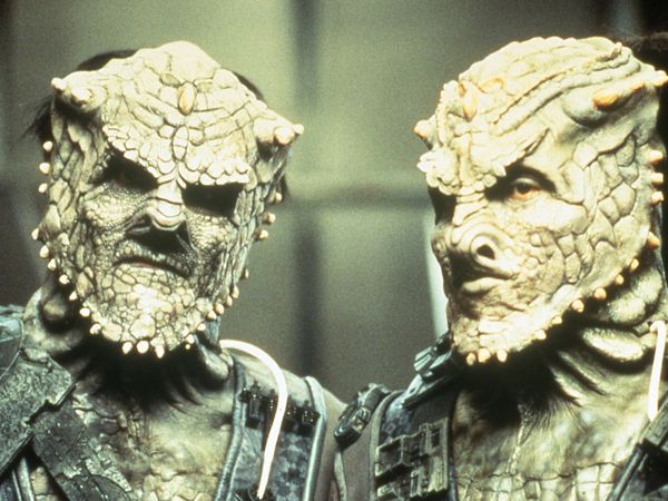 Star Trek: Deep Space Nine - Favor The Bold