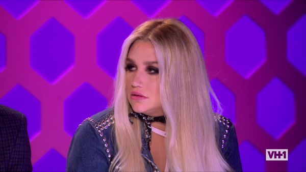 RuPaul's Drag Race - Makeovers: Crew Better Work