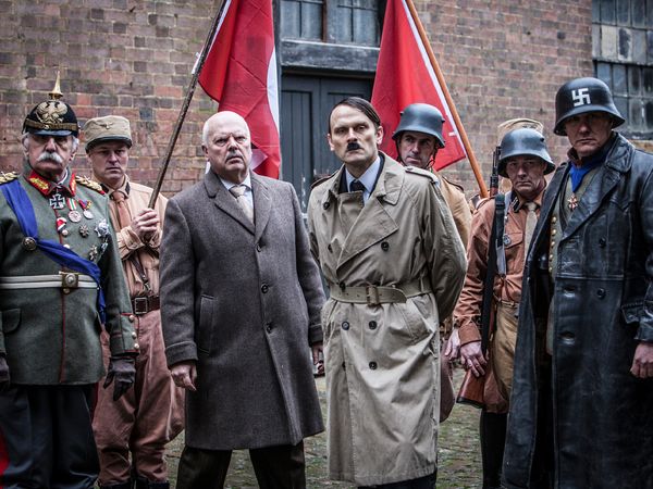 Hitler's Circle of Evil - Heroes and Misfits