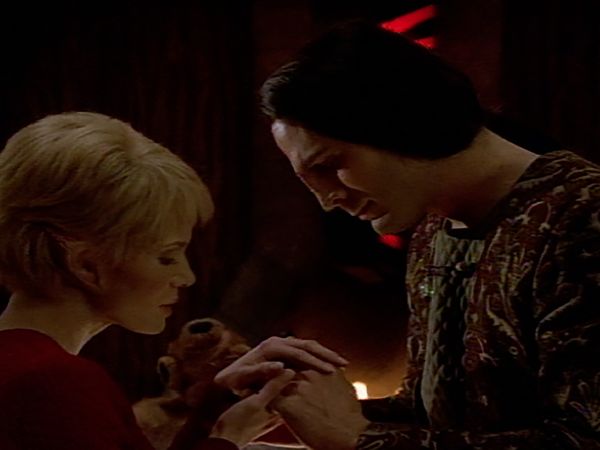 Star Trek: Voyager - The Darkling
