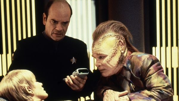 Star Trek: Voyager - Elogium