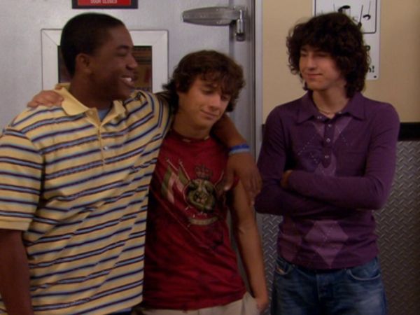 Zoey 101 - Las costillas de Zoey