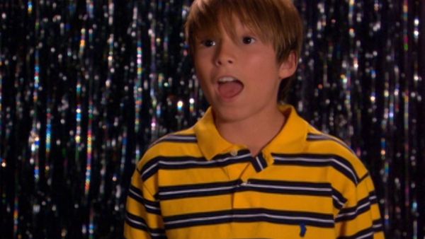 Zoey 101 - Cadena de favores