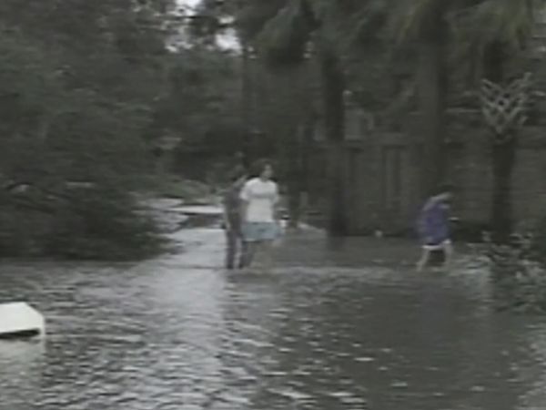 20th Century with Mike Wallace - Hurricanes: Natural Born Killers