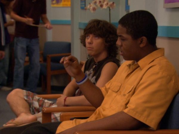 Zoey 101 - O boato do namoro