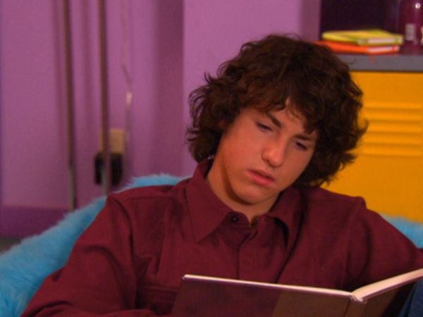 Zoey 101 - A maldição da PCA - Parte 1