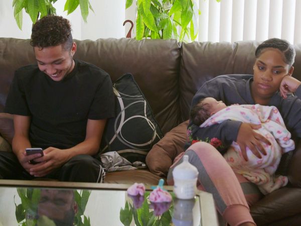 Teen Mom: Young & Pregnant - Tying the...Not